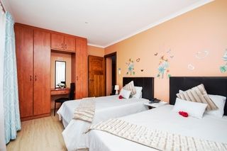 sea side accommodation bnb bluewater bay king kings lodge room8 sea side accommodation bnb bluewater bay king kings lodge room8