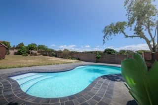 apartment styled accommodation self catering bluewater bay king guest lodge pool apartment styled accommodation self catering bluewater bay king guest lodge pool