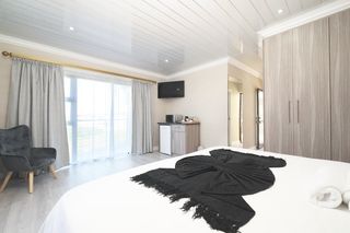 sea side accommodation bnb bluewater bay king kings lodge king room 1 004 sea side accommodation bnb bluewater bay king kings lodge king room 1 004