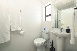 sea side accommodation bnb bluewater bay king kings lodge king room 2 078 sea side accommodation bnb bluewater bay king kings lodge king room 2 078