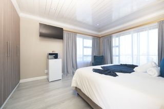 sea side accommodation bnb bluewater bay king kings lodge king room 3 030 sea side accommodation bnb bluewater bay king kings lodge king room 3 030