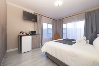 sea side accommodation bnb bluewater bay king kings lodge king room 4 056 sea side accommodation bnb bluewater bay king kings lodge king room 4 056