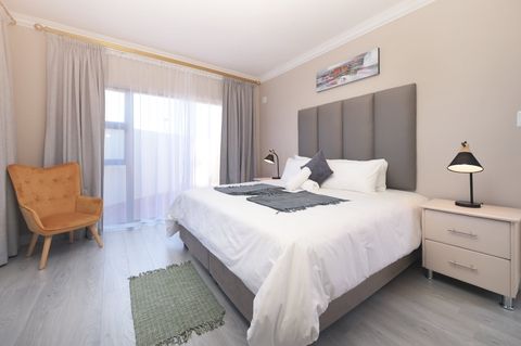 sea side accommodation bnb bluewater bay king kings lodge king room 4 052 sea side accommodation bnb bluewater bay king kings lodge king room 4 052