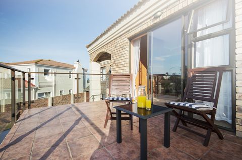 sea side accommodation guest lodge bluewater bay king 013 sea side accommodation guest lodge bluewater bay king 013