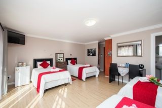 sea side accommodation bnb bluewater bay king kings lodge room5 3 sea side accommodation bnb bluewater bay king kings lodge room5 3